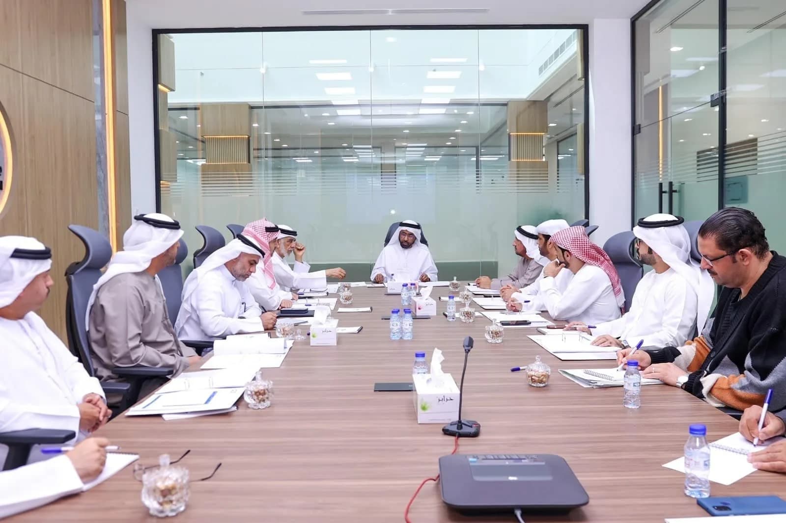 مجلس إدارة جمعية الفجيرة الخيرية يستعرض إنجازات عام 2023 وخطط التطوير عام 2024